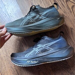 ASICS Megablast Size 8 Men’s/Size 9.5 Women’s